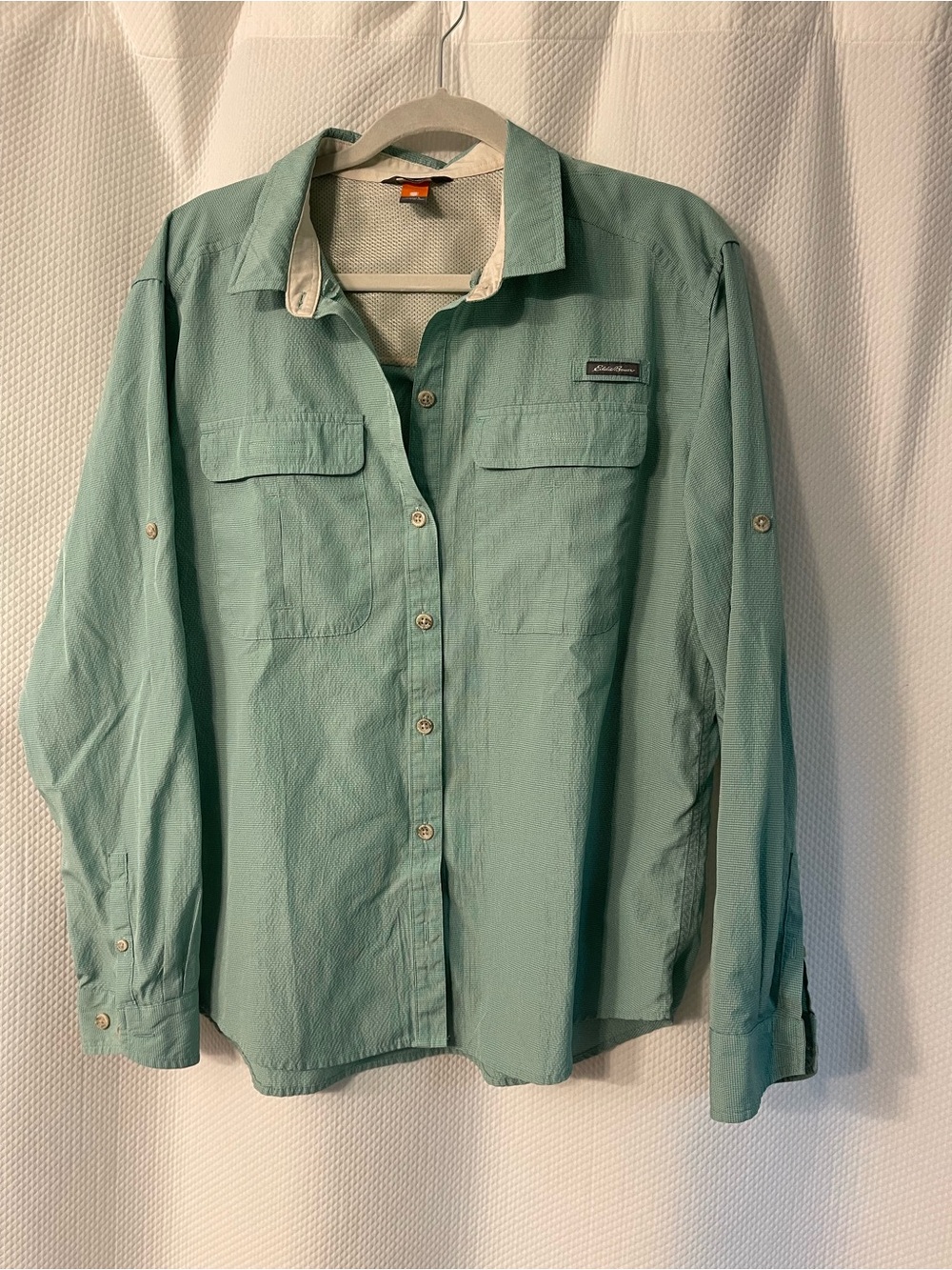 Eddie Bauer womans Long-Sleeve green button Up Shirt, lg